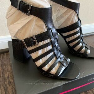 Vince Camuto Hicheny Size 8